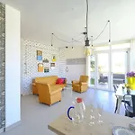 Essential بيت للعطل