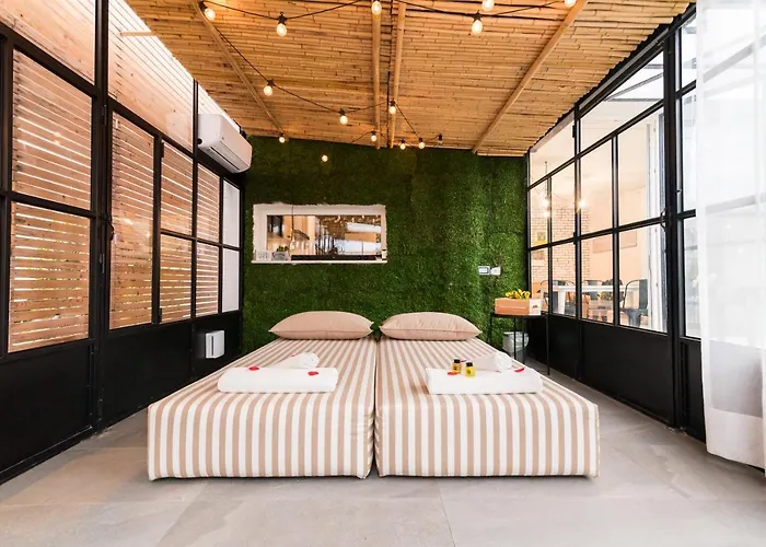 בית נופש Essential *